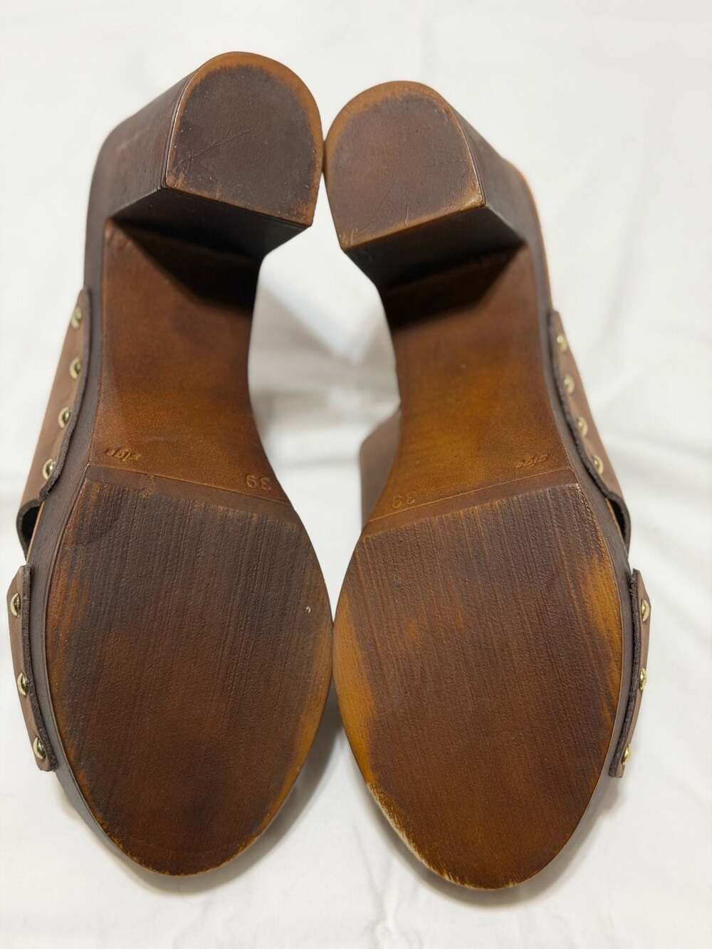 Bio-Gold Made in Italy Brown Leather Studded Platform Clogs - Picture 6 of 8